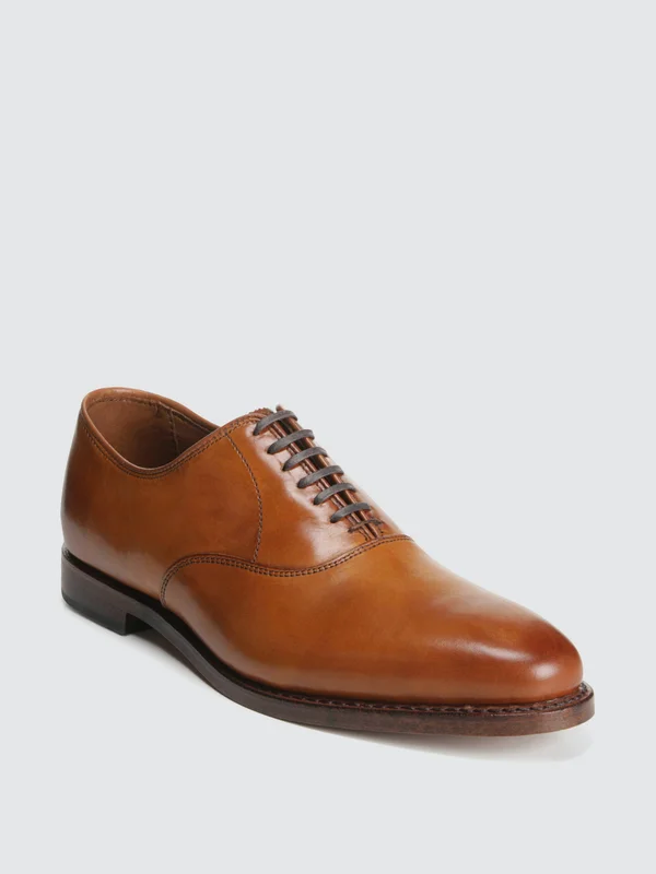 Allen Edmonds Carlyle Plain-Toe Oxford - Walnut
