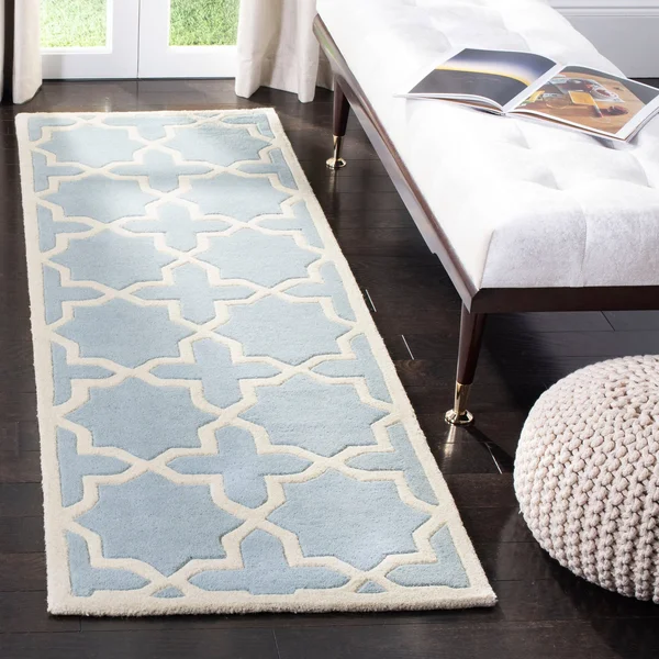 Safavieh Chatham Dark Blue & Ivory 4& x 4& Square Rug