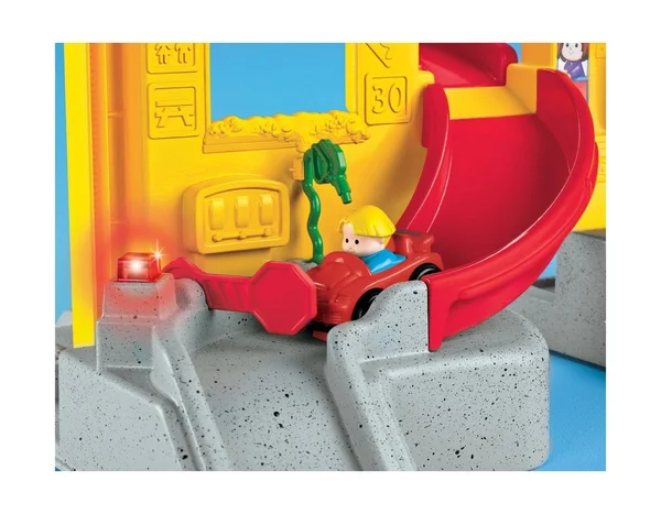 Fisher-Price Little People Wheelies Stand 'n Play Rampway
