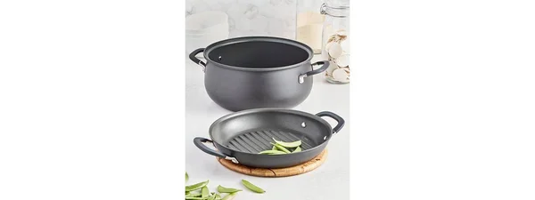 Belgique 2-in-1 Nonstick Aluminum 7.5-qt. Dutch Oven with Griddle Lid