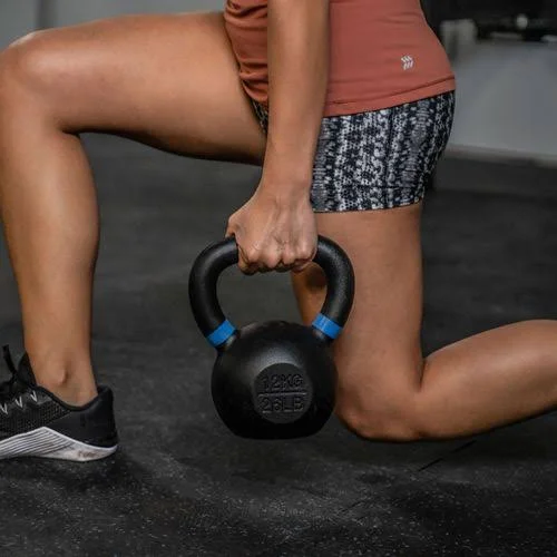 Tru Grit - 62-lb Cast Iron Kettlebell - Black