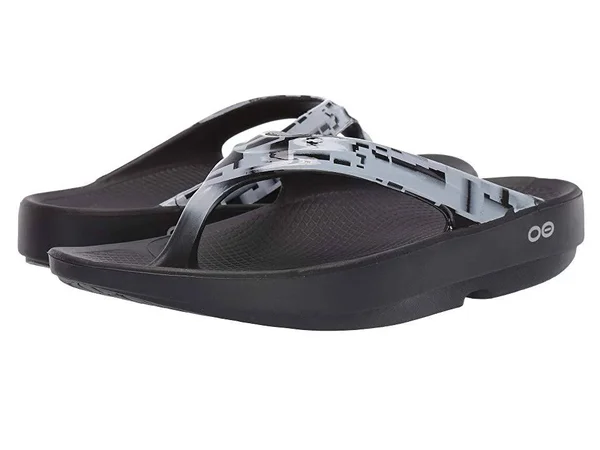 OOFOS OOlala Luxe (GEO Black/White) Women's Sandals