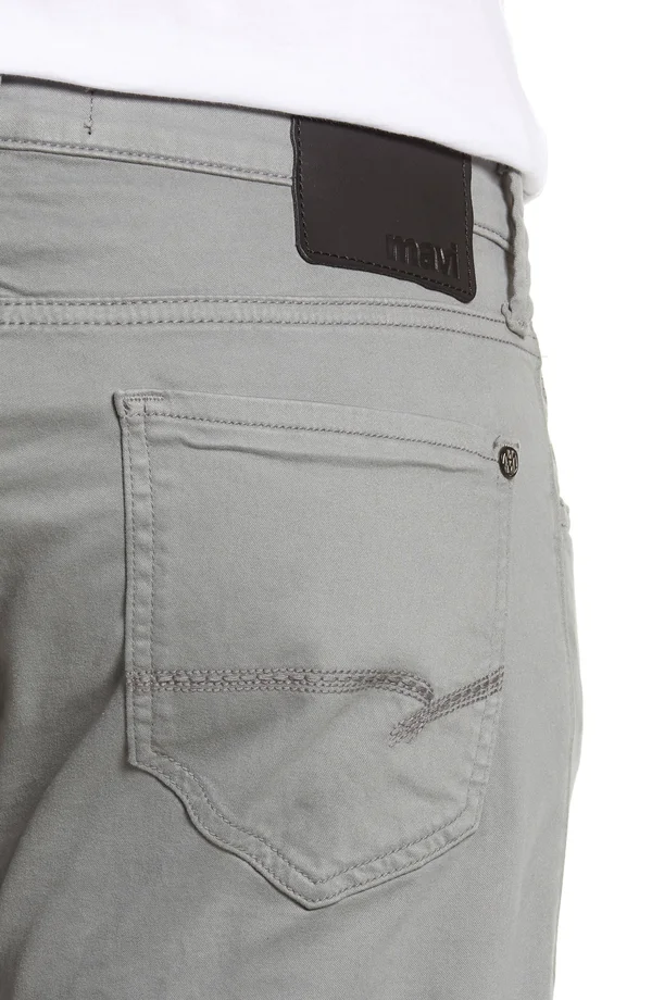 Mavi Men's Zach Regular Rise Straight Leg Twill