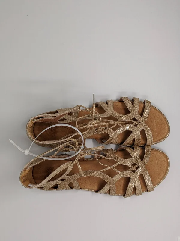 Gentle Souls Women's Break My Heart 3 Gladiator Sandal, Gold