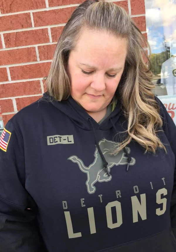 Nike Detroit Lions Black 2020 Salute to Service Sideline Performance Pullover Hoodie Size: Small