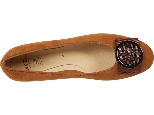 Ara Bambi Whiskey - 9.5, M