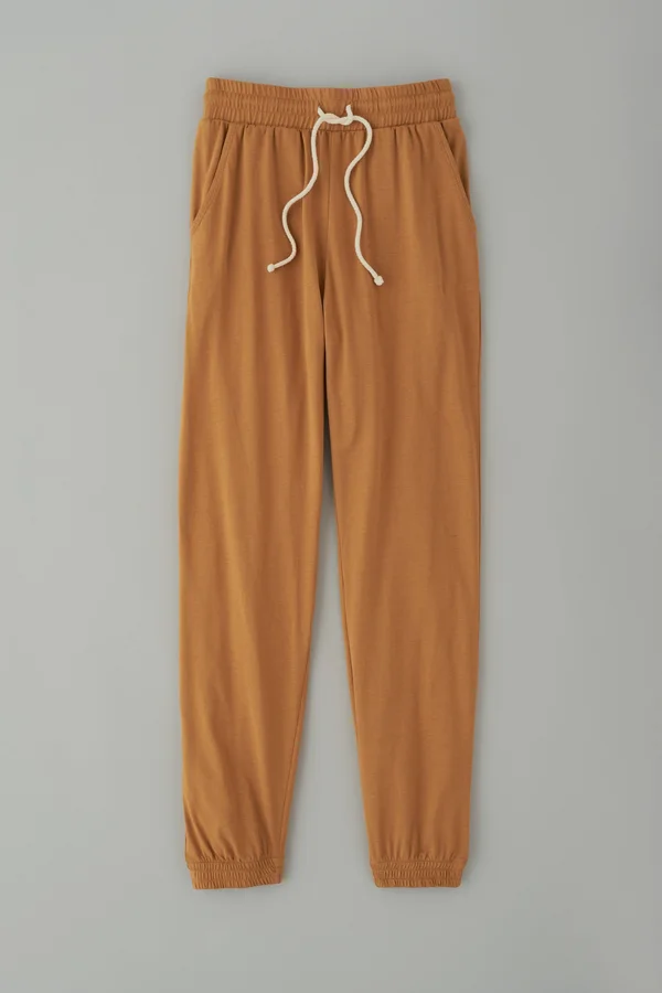 Kotn Women's Jersey Tapered Lounge Jogger in Camel Brown - Size Small