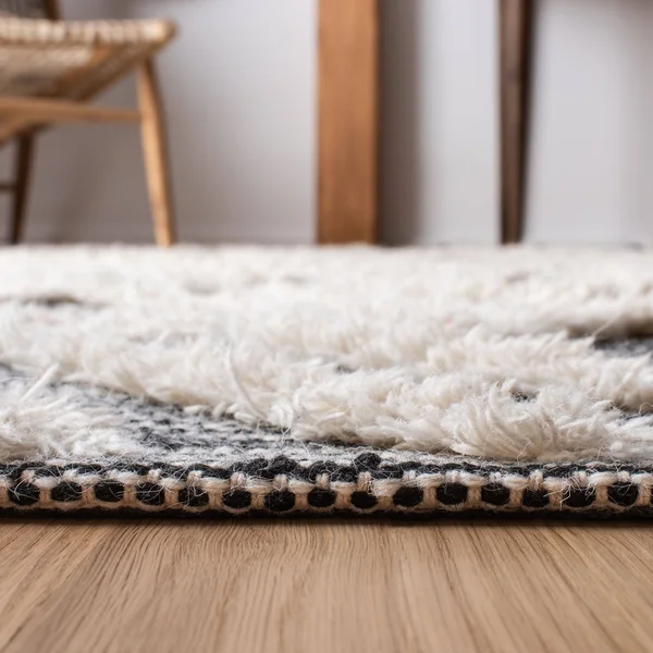 Safavieh Kenya Rug Collection KNY331T - Brown - Ivory - 3& x 5&