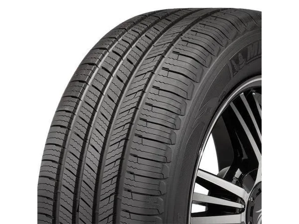 Michelin Defender T+H Tire 235/60R18 103H