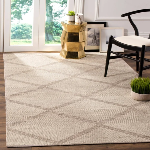 Safavieh Montauk MTK821A Grey 4& x 6& Area Rug