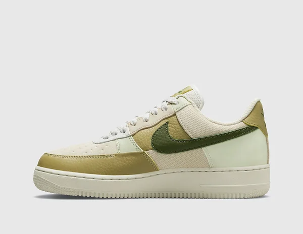 Nike Wmns Air Force 1 Scrap