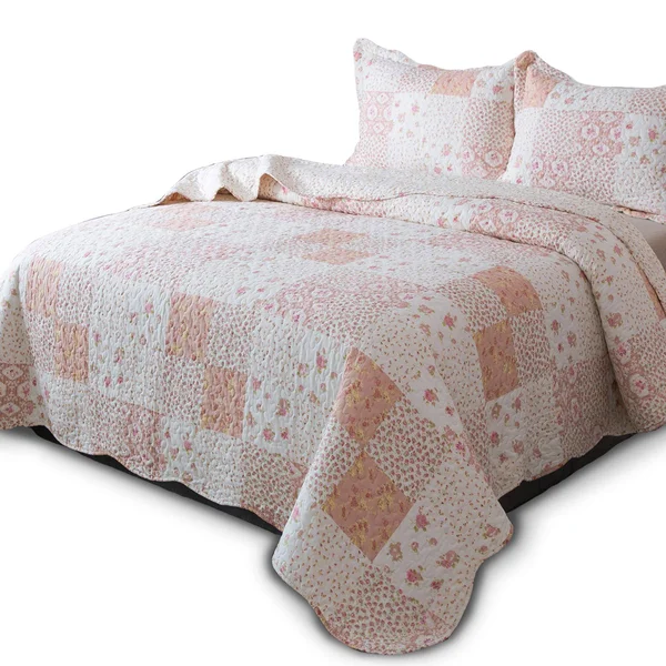 Kasentex Country-Chic Printed Pre-Washed Quilt Set - Microfiber Fabric Quilted Pattern Bedding (Multi-Pink, King + 2 Shams)