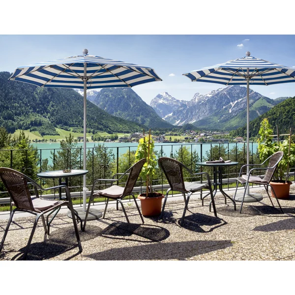 California Umbrella 7.5& Fiberglass Market Umbrella Push Open Bronze/Olefin/Kiwi