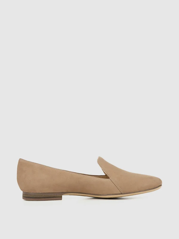 Naturalizer Women's Emiline Loafer, Size: 12, Beige