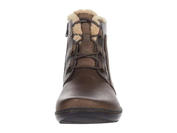 Clarks Cora Chai Women's Boots 9437404 - 10 EE - Extra Wide, Taupe