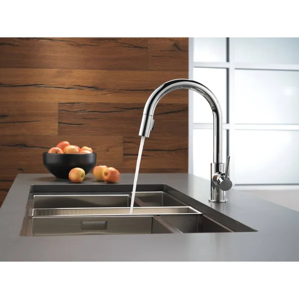 Delta Faucet 9159-LS-DST Trinsic Single Handle Kitchen Swivel Pull-Down - Chrome