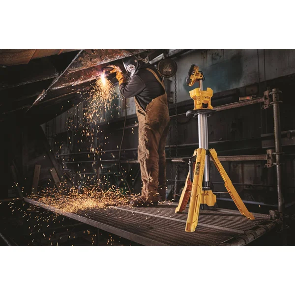 DeWalt DCL079B 20V Max Cordless Tripod Light