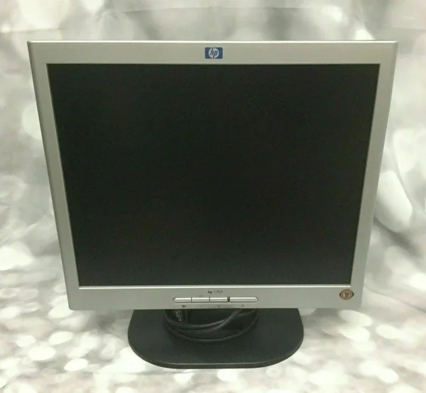 HP L1702 - 17x22 LCD Monitor