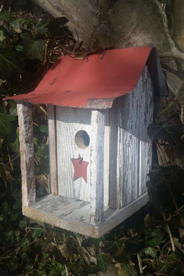 Home Bazaar Beavertown Bird Shack - White