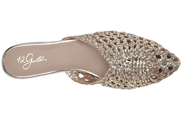 42 Gold Charmed Women's Shoes Gold Leather : 5 M