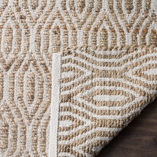 Safavieh Cape Cod CAP822J Silver - Natural 9& x 12& Area Rug