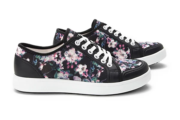 Alegria Women's Traq Sneaq Shoes - Decorum in Size 43