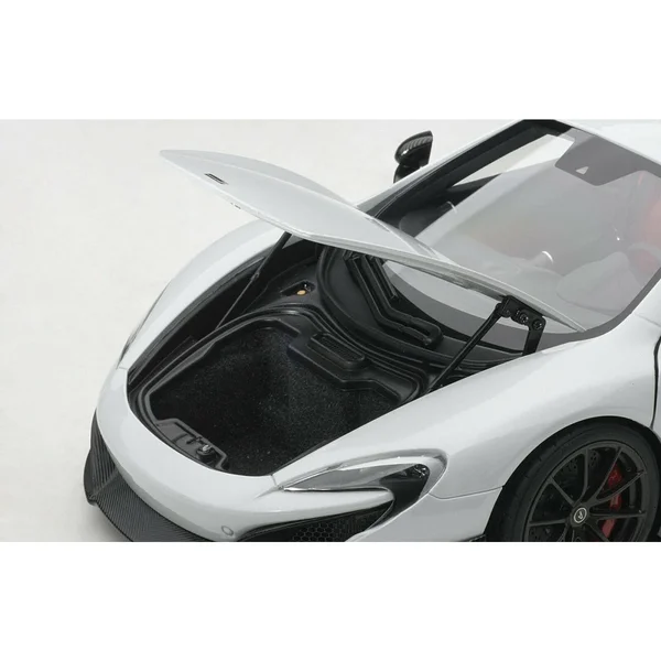 McLaren 675LT Silica White 1/18 Model Car by AUTOart