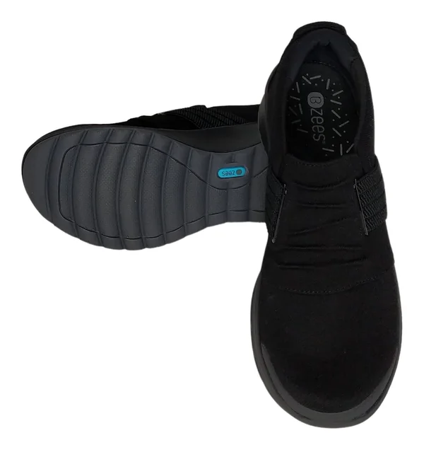 Women's Bzees Giddy Up Slip-On - Black - Size 10