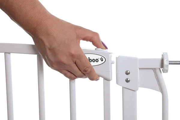 Bindaboo Swing Closed Pet Gate, White