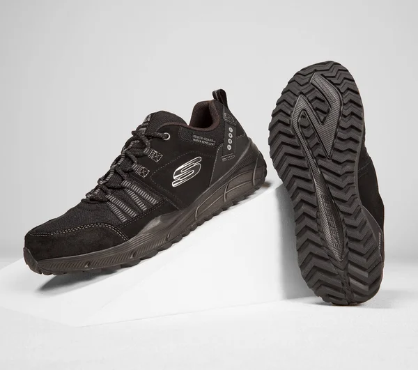 Men's Skechers Equalizer 4.0 Trail Shoe - Black - Size 13